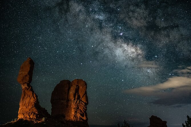 Astro-Photo, Hiking and Stargazing Tour in Arches National Park - Who will get the most from this night tour?