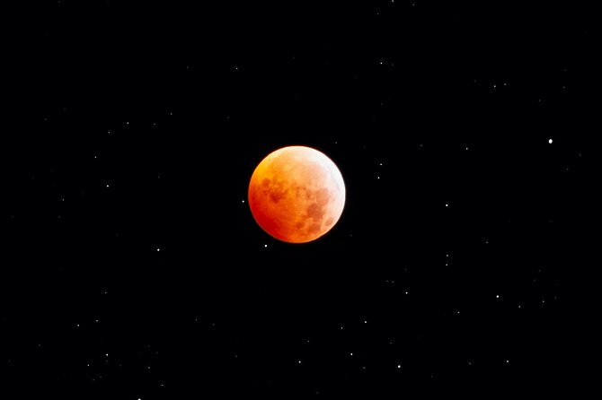 Astronomy Night - Family Stargazing in Finca Astronomica - The astronomy talk makes the sky easier to read
