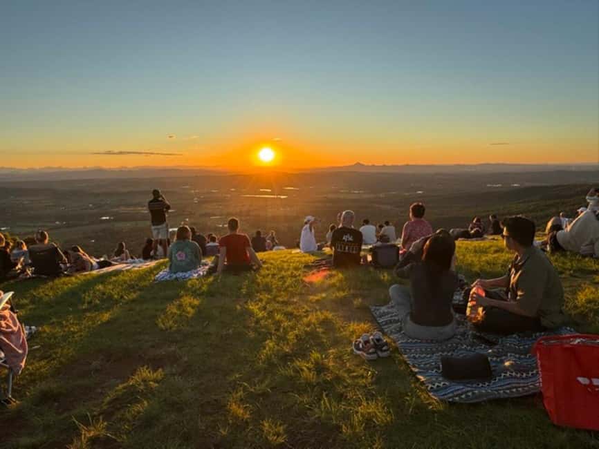 Brisbane: Glow Worms, Sunset, Star Gazing & BBQ - Tamborine Mountain views and the quick town stop