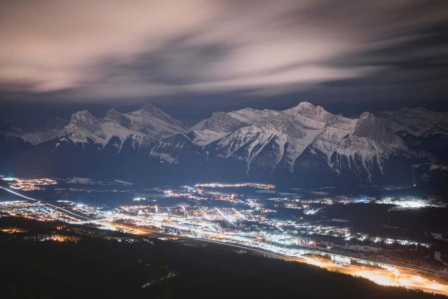 Canmore: Stargazing and Night Adventure - A quiet start at Canmore Recreation Centre