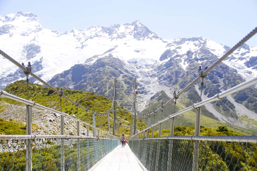 Christchurch: Lake Tekapo Stargazing & Mount Cook 2-Day Tour - Fairlie Bakehouse and the return to Christchurch