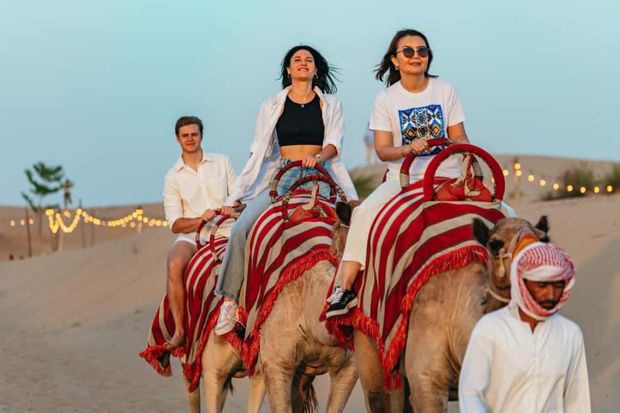 Dubai: Overnight Safari, Dinner, Stargazing & Al Khayma Camp - The quad-bike stop and the first desert wait