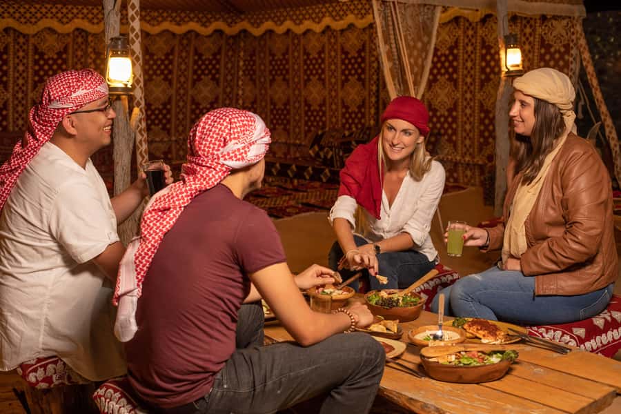 Dubai: Private Night Safari & Astronomy with 3-Course Dinner - Small practical details that improve the evening