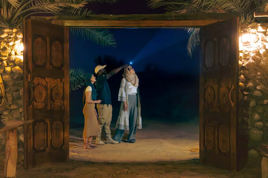 Dubai: Private Night Safari & Astronomy with 3-Course Dinner - Riding through the reserve in a 1950s Land Rover