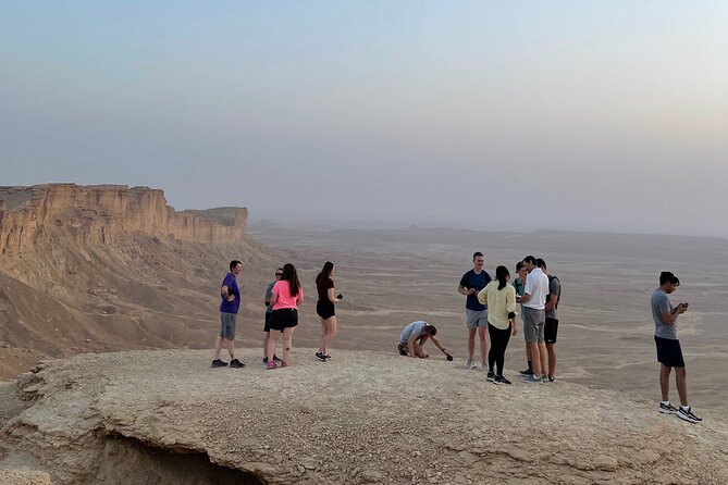 Edge of the World with 4x4 vehicles, sunset Dinner and stargazing - Dinner beneath the stars is more than a meal