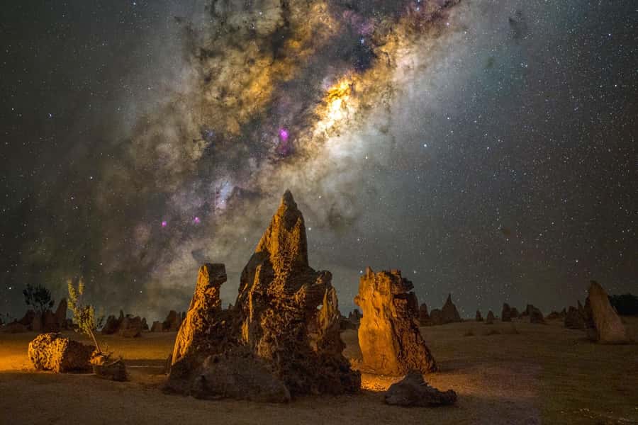 From Perth: Pinnacles Sunset and Stargazing Tour with Dinner - Key points before you book