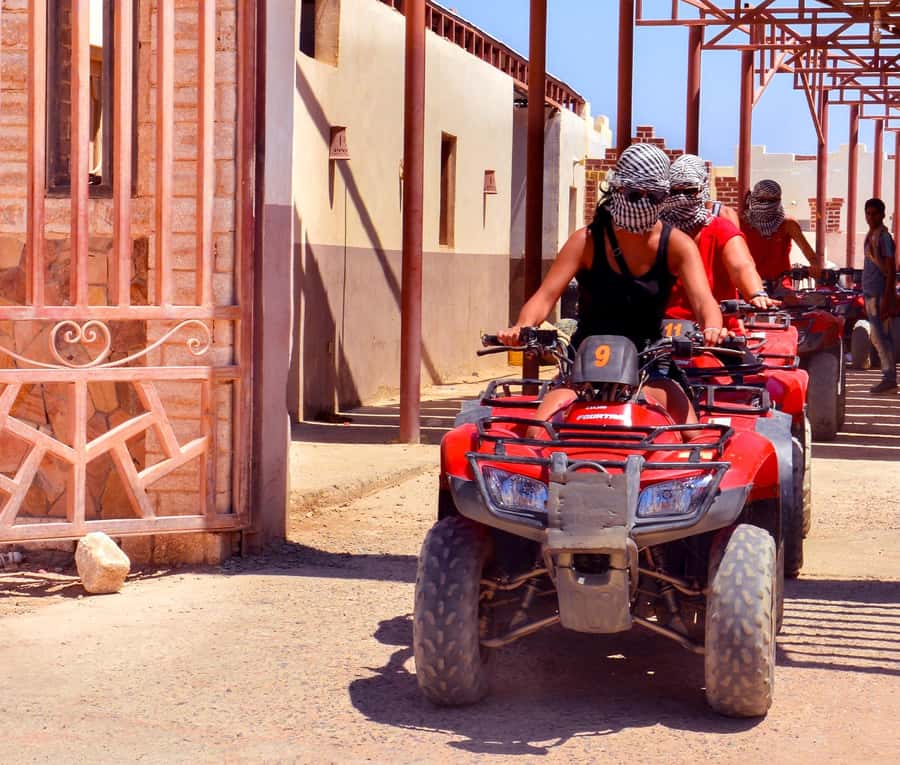 Hurghada: ATV Tour with Camel Ride, Dinner Show & Stargazing - Dinner, dancing, and the desert compound
