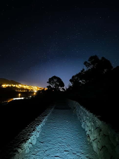 La Palma: VIP Night Sky Tour With Your Own Telescope - What the guides add to the evening