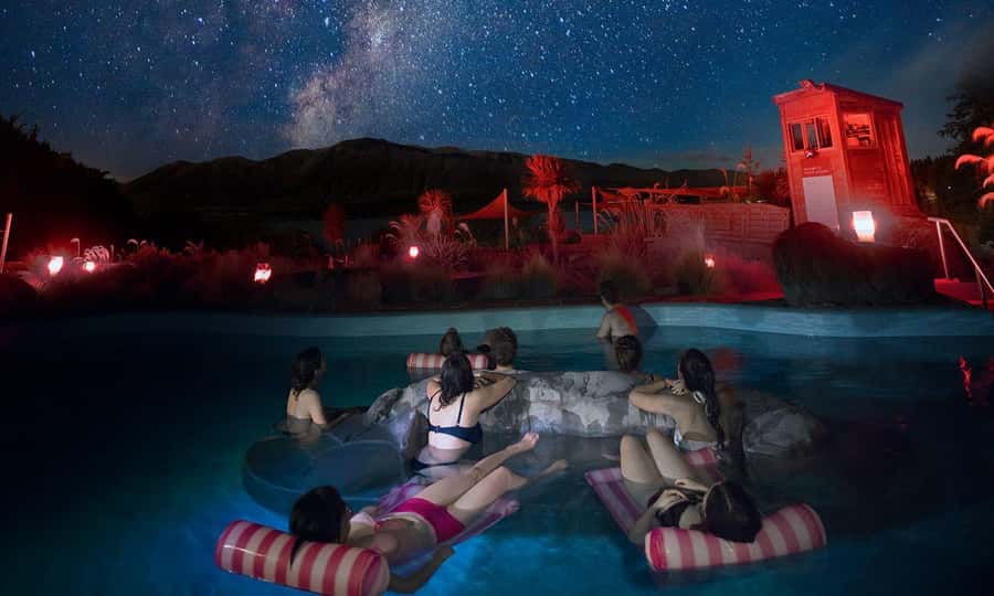 Lake Tekapo: 1.5-Hour Hot Pools & Stargazing Experience - The first 45 minutes: telescope viewing and sky stories