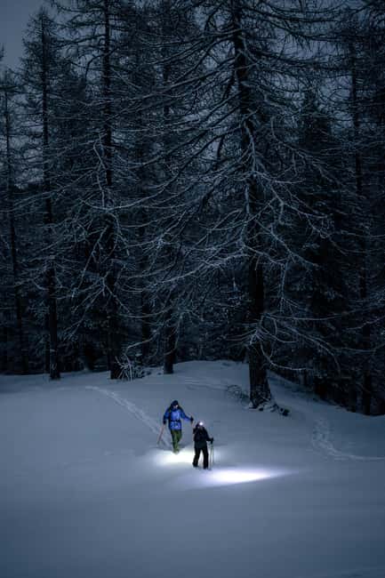 Milky Way: night snowshoe hike with a typical dinner in a mountain hut - Five things to know before you go