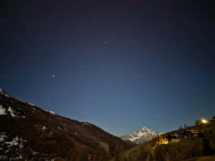 Milky Way: night snowshoe hike with a typical dinner in a mountain hut - Is $117 a fair price?