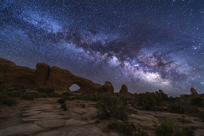 Milky Way Photography in Arches National Park - What Happens During the 3.5-Hour Tour