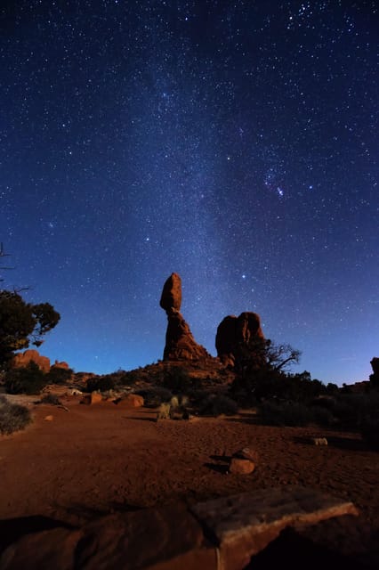 Moab: The Windows Astro-Photography and Stargazing Hike - Learning the basics of astrophotography