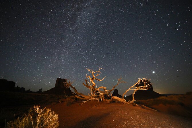 Monument Valley Stargazing Tour - Small surprises, from UFOs to northern lights