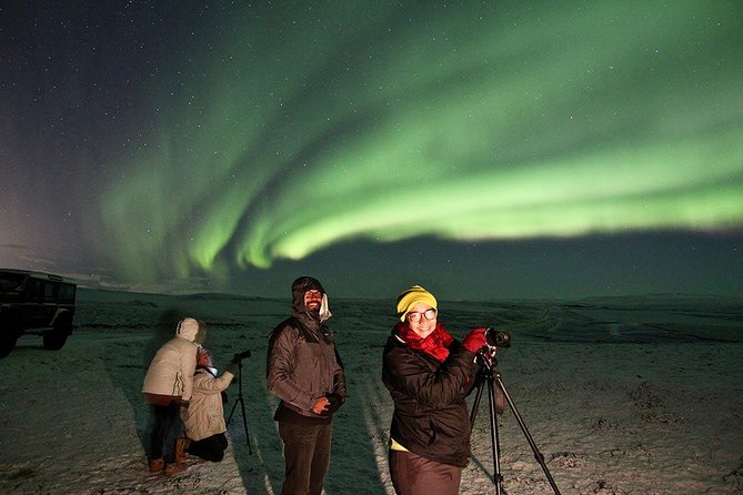 Northern Lights and Stargazing Small-Group Tour with Local Guide - Choosing a dark place beyond the city glow