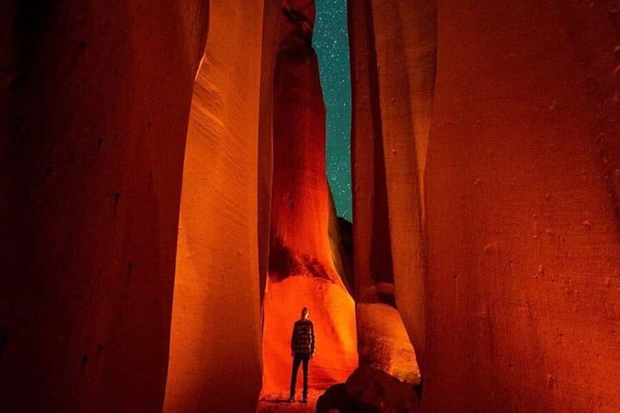 Page: Stargazing Night Tour of Antelope Valley Canyon - Walking Through Ligai Si Anii After Dark