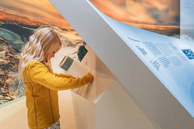 Perlan - Wonders of Iceland Experience - Feel the force of Iceland’s volcanoes