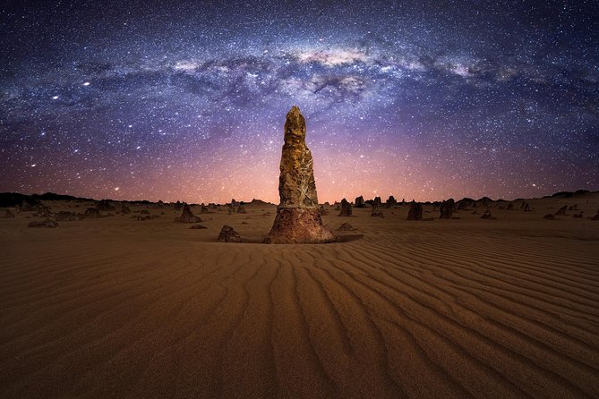 Pinnacle Desert Sunset and Night-time Stargazing Tour from Perth - Why the Pinnacles work so well after dark