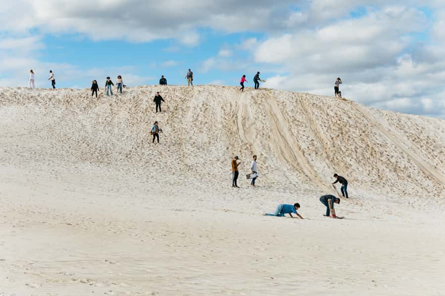 Pinnacles Desert: Sunset BBQ & Stargazing Tour +Sandboarding - The Pinnacles in daylight and sunset