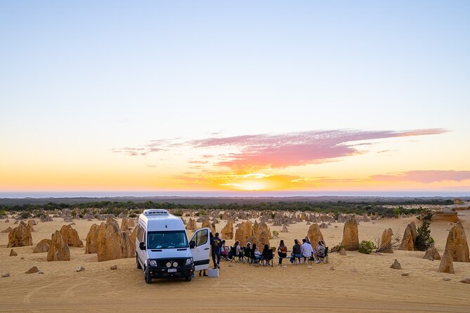 Pinnacles Desert Sunset Dinner and Stargazing Tour - The night sky session and the mobile observatory