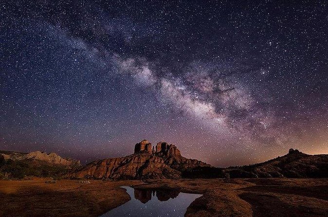 Sedona UFO/Stargazing Tour (price per goggle not per person) - Meeting the guide and hearing the stories