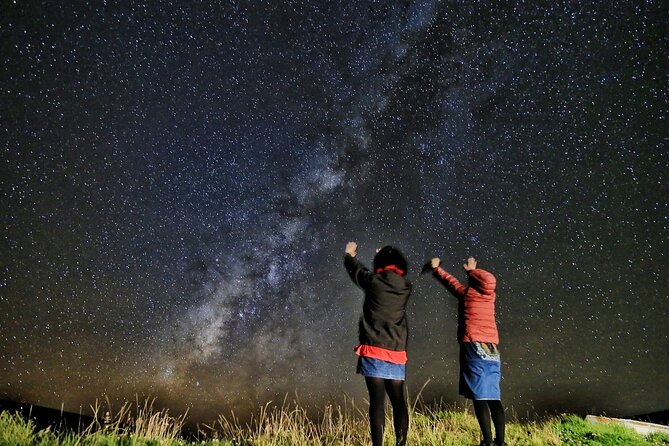 Small Group Big Island Twilight Volcano and Stargazing Tour - Punaluʻu Bake Shop and black sand
