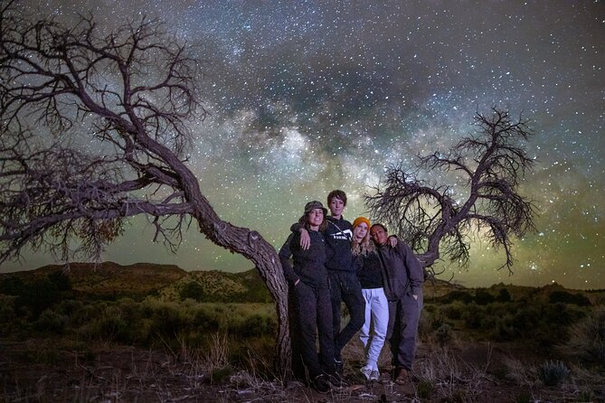Stargazing and Milky Way Portrait in Capitol Reef National Park - Who will enjoy this most?