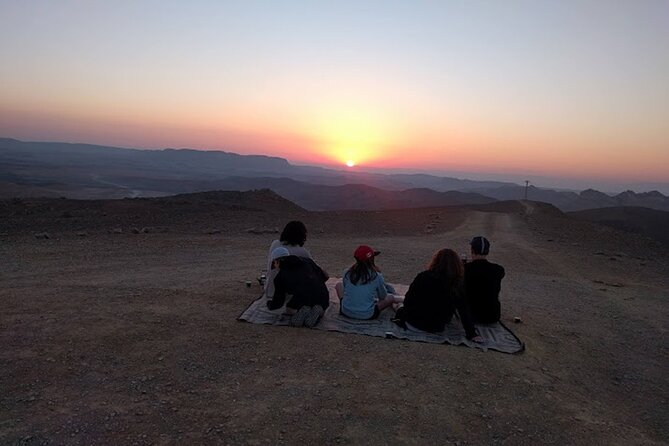 Sunset time Ramon Crater Jeep tour, bonfire and stargazing - Who will enjoy this evening most
