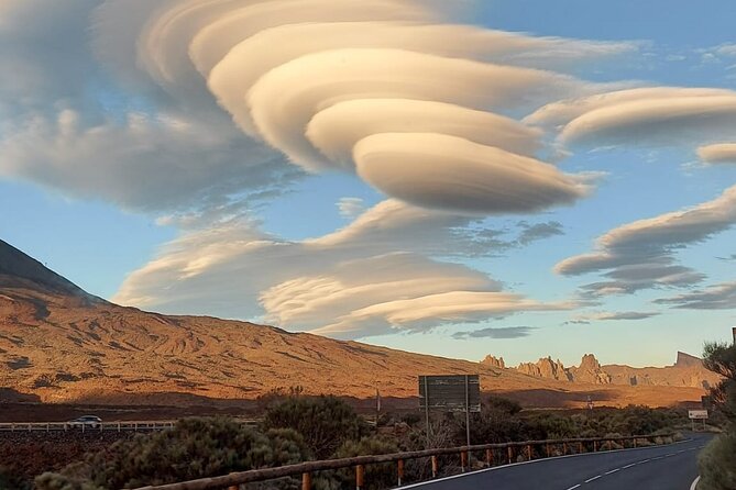 TEIDE NIGHT Astronomy Stargazing Bus Tour, Meal & Drinks included! - Language and Guide Quality