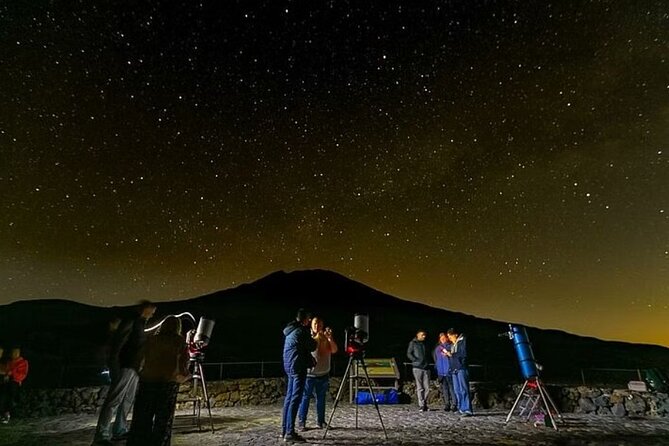 TEIDE NIGHT, Stargazing Bus Tour, Meal & Drinks included! - Cold, moonlight, and other practical limits
