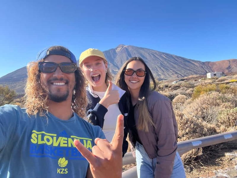 Teide: Small Group Sunset Adventure with Picnic & Stargazing - What to pack for a cold mountain evening