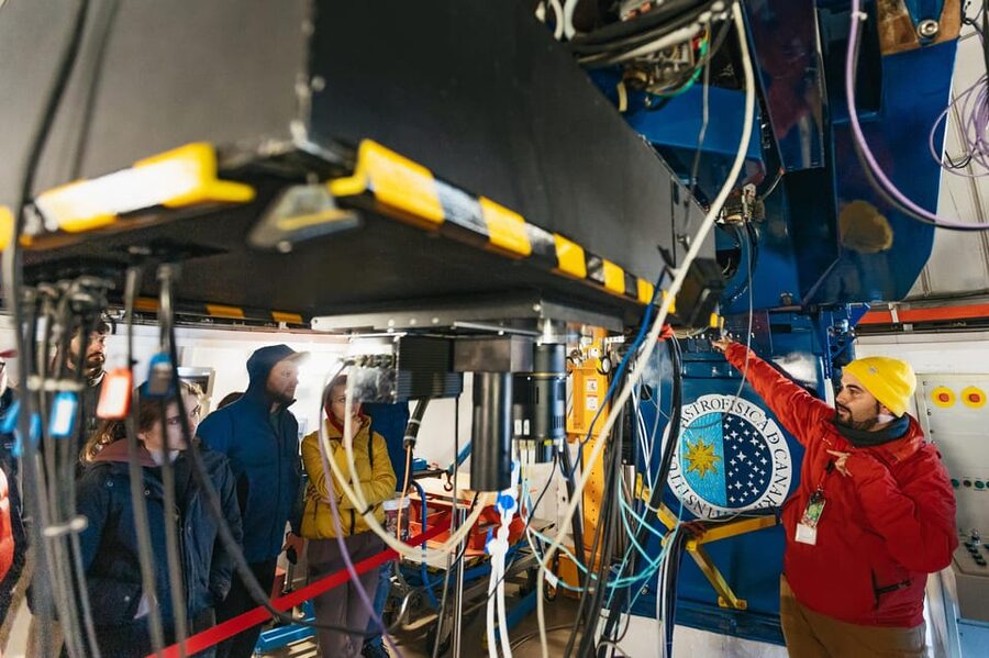 Tenerife: Mount Teide Observatory Guided Tour - Entering the world of night telescopes