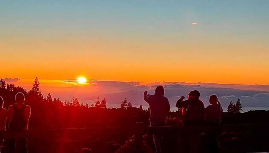 Tenerife: Sunset Night Tour and Stargazing at Teide + Dinner - Transport, pickup, and the timing trap
