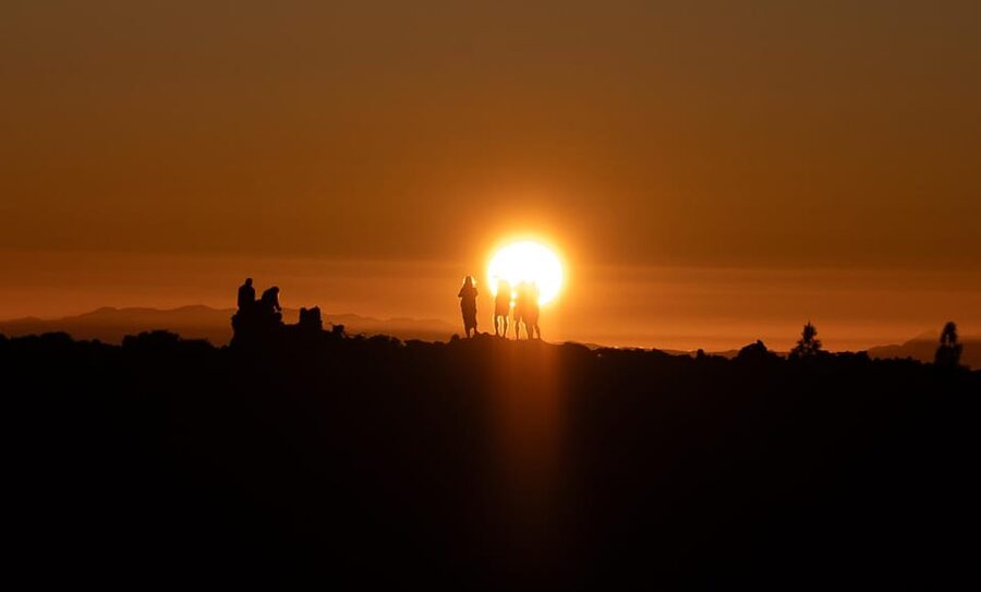 Tenerife: Teide National Park Sunset & Stargazing Tour - Cold weather is the main practical challenge