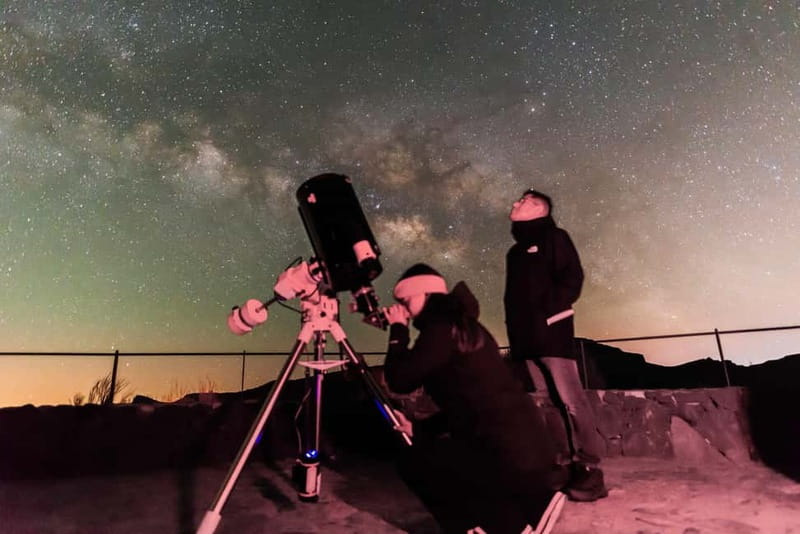 Tenerife: Teide Stargazing with an Astrophysicist - Who will enjoy this most?