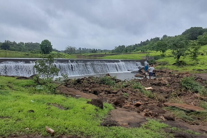 Tour De Small Town Maharashtra Nature Trekking and Star Gazing - Desibandhu Organic Farm and the midday meal