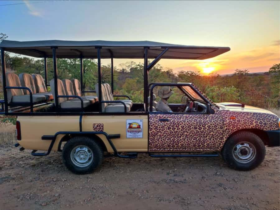 Victoria Falls: Bush Experience and Stargazing D-F-ES-GB - Who will enjoy this most?