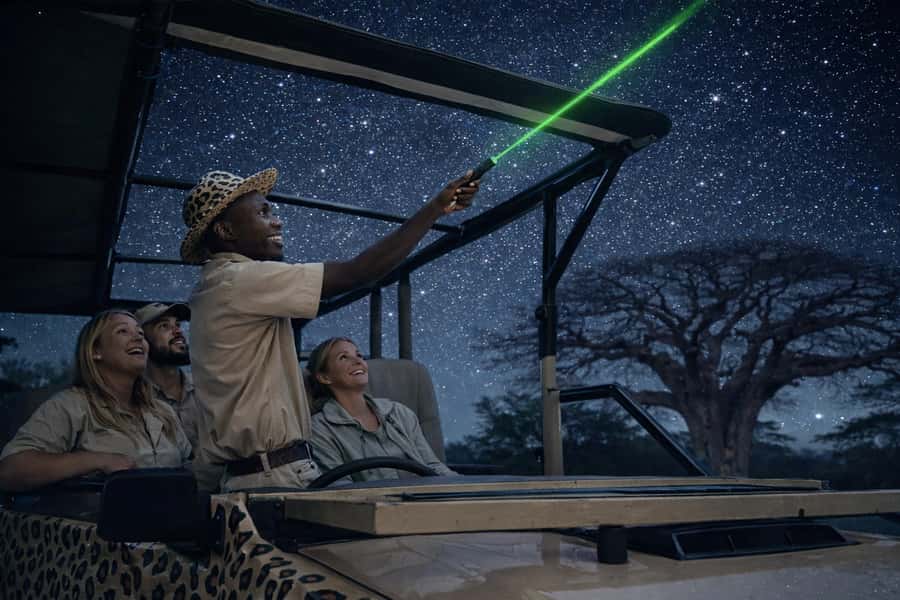 Victoria Falls: Bush Experience and Stargazing D-F-ES-GB - From Victoria Falls hotel to the park entrance